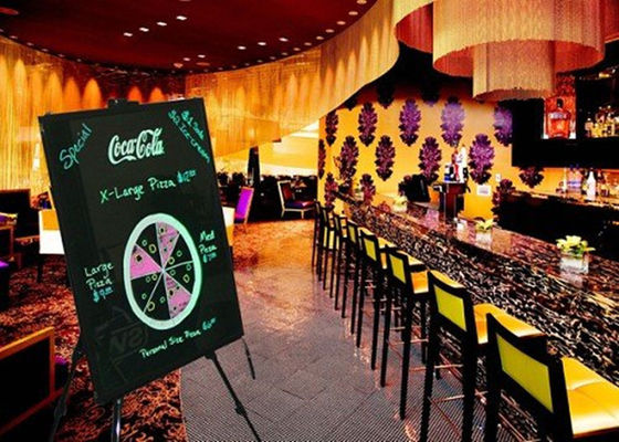 Yeniden kullanılabilir ve dayanıklı Özel led ışıklı neon tabelaları Değiştirilebilir Menü Gösterimi